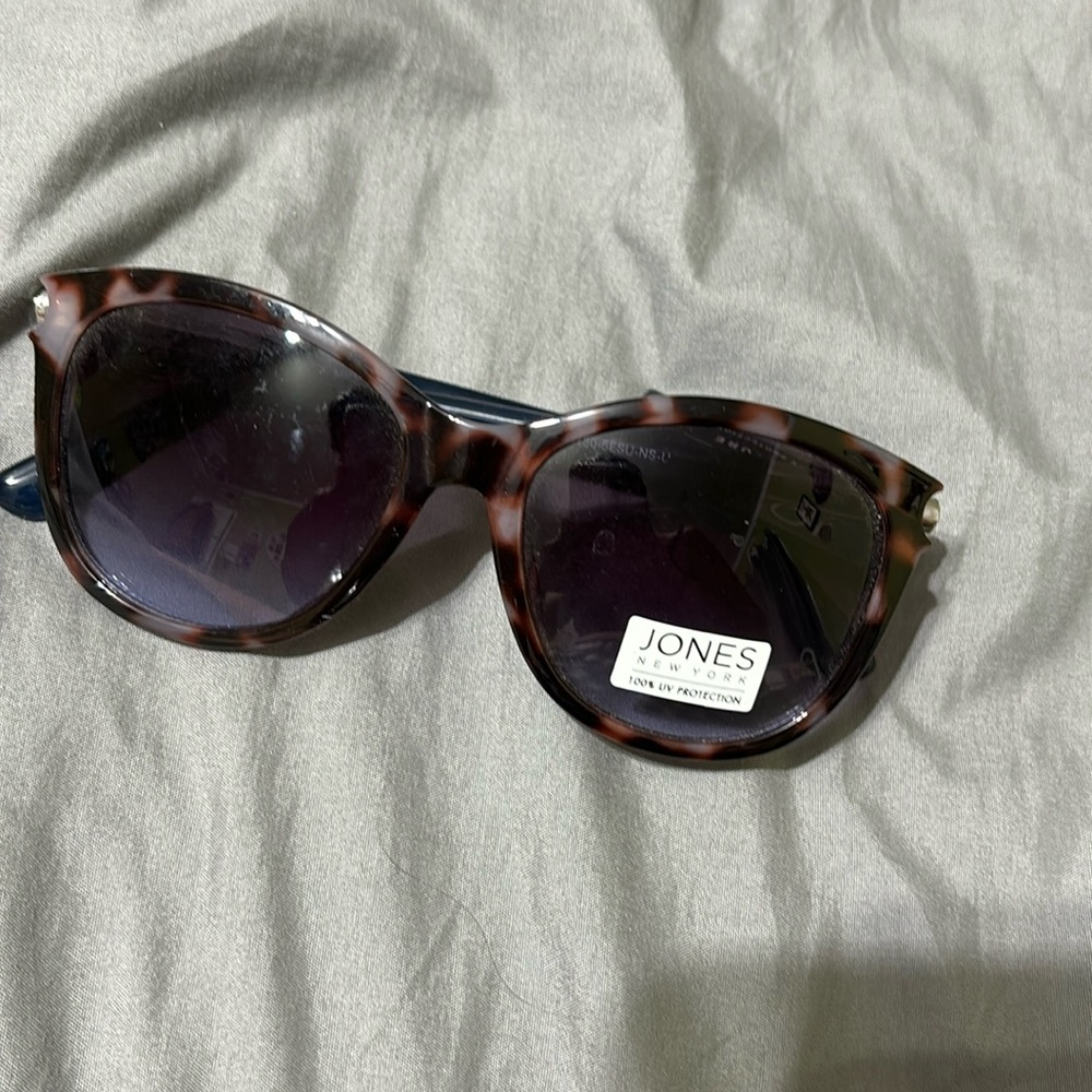 Jones Sunglasses